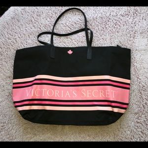 🔥SOLD🔥Victoria’s Secret Tote Bag